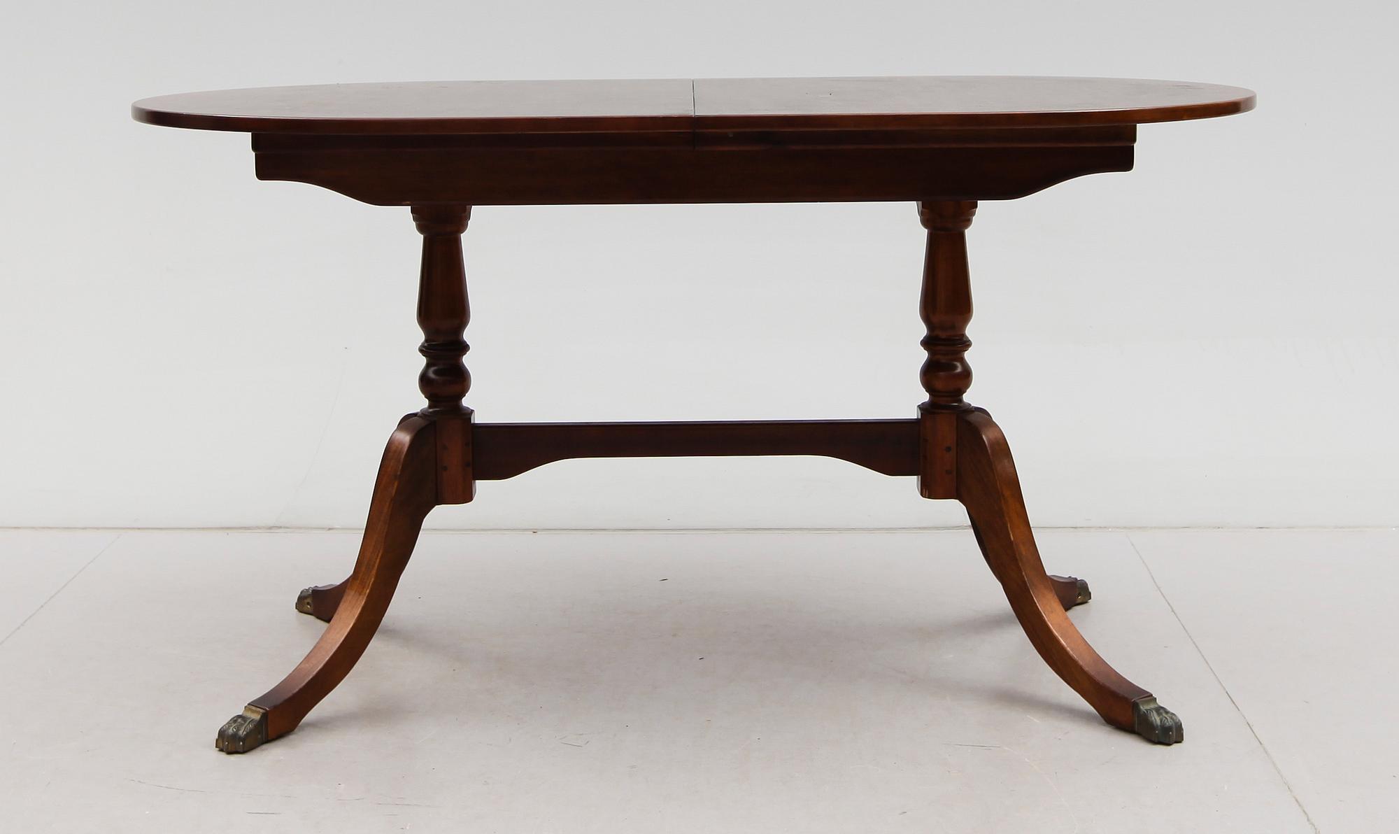 BORD, England, Strongbow Furniture, 1900-talets andra hälft.