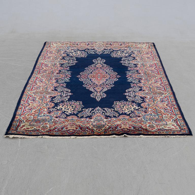 Rug, Kirman Laver, Persia, approx. 148 x 241 cm.
