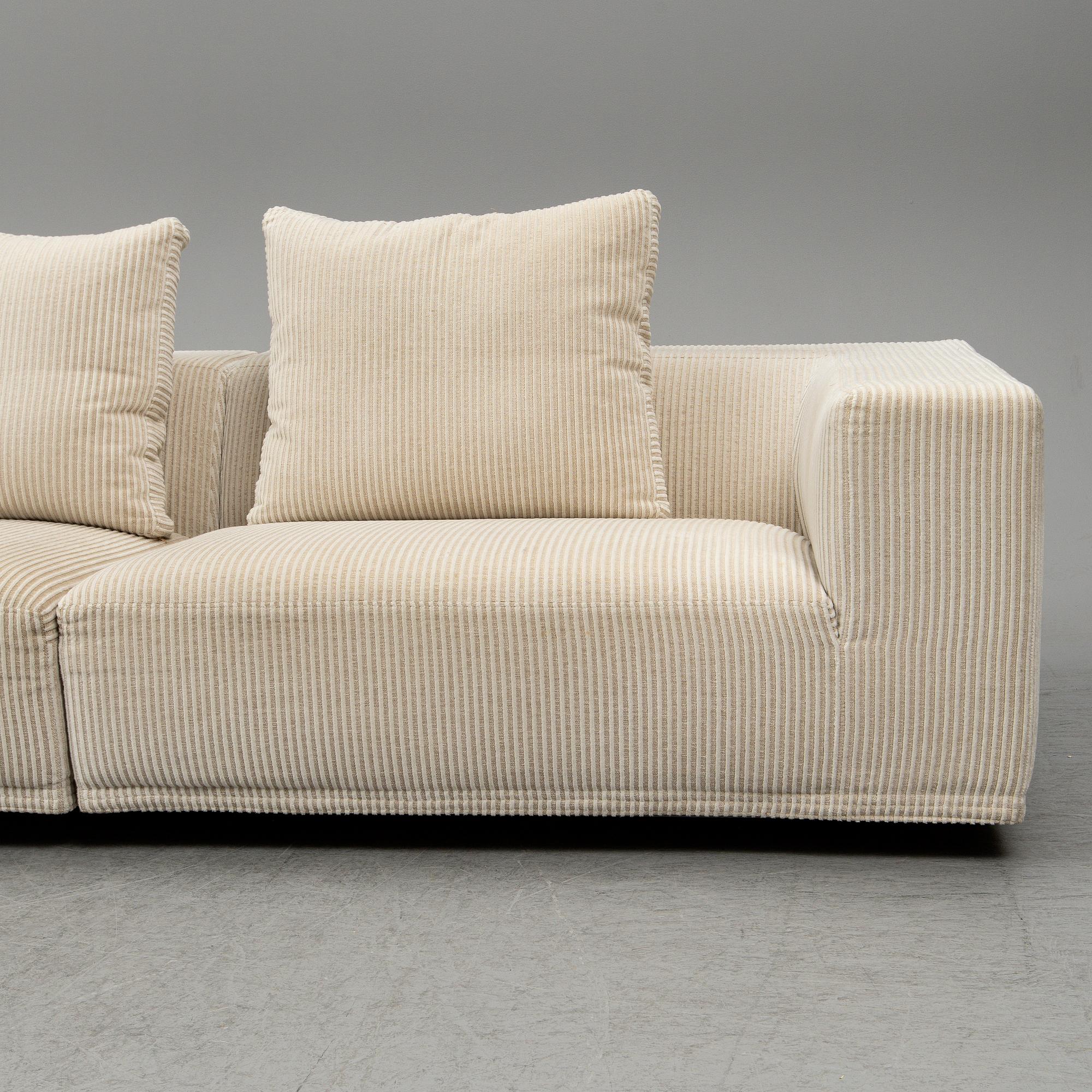 An Eilersen sofa, model Baseline.