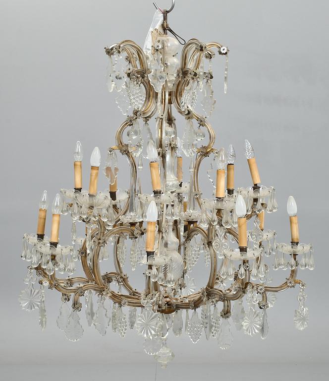 LJUSKRONA, Maria Theresiastil, 1900-tal. H 125, diam 105.