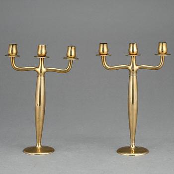 KANDELABRAR, ett par, dirigold, mässing, 1920/30-tal.