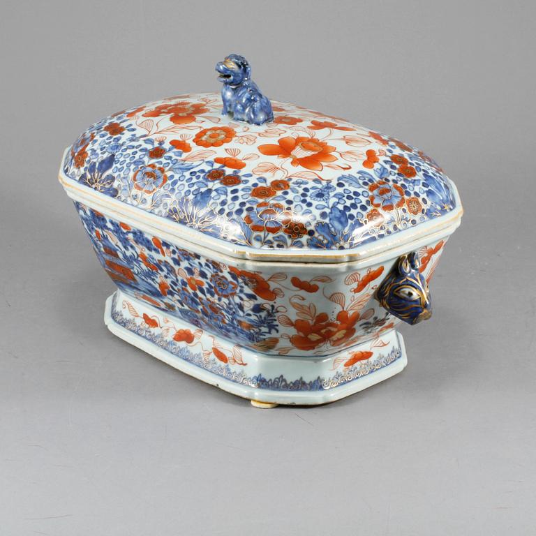 TERRIN, porslin, Kina, 1700-tal.