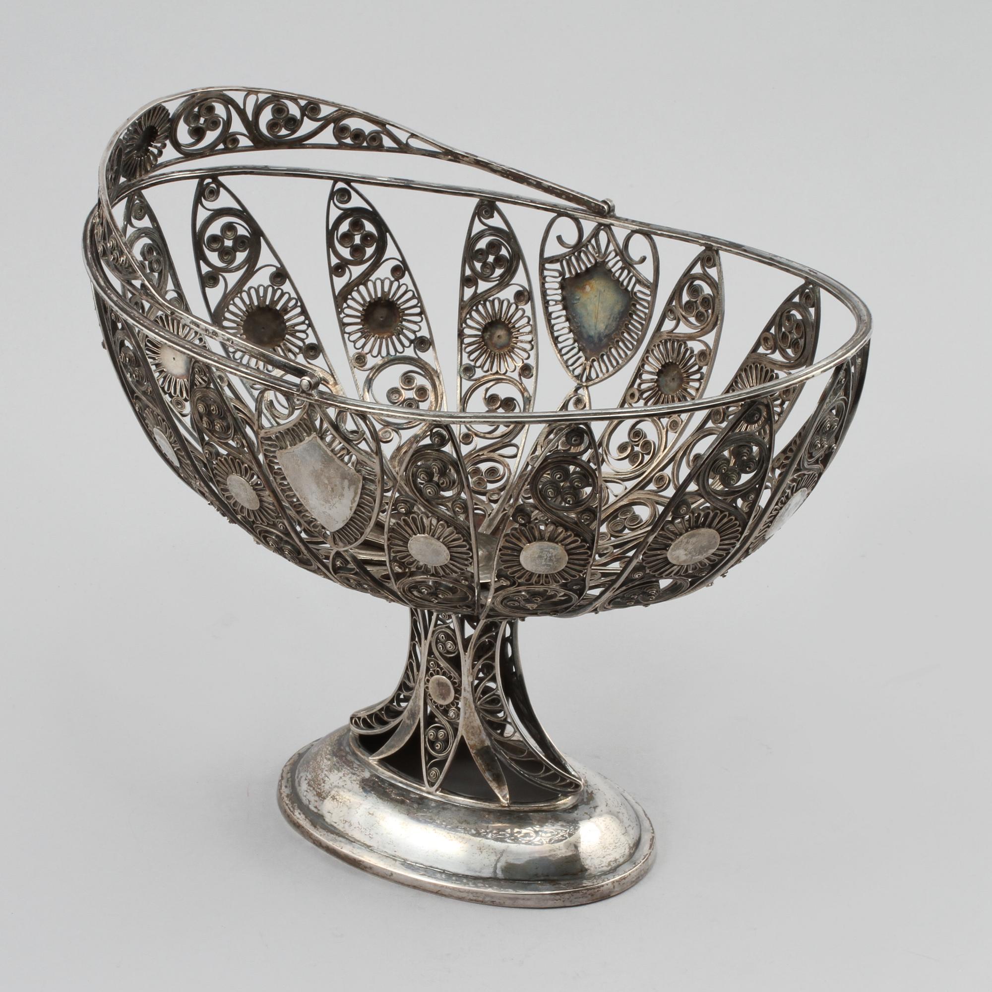BRÖDKORG, silver, Johan Fredrik Masman, Stockholm 1815, vikt 900 gram.
