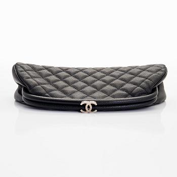 Chanel, A caviar leather clutch, 2006-2008.