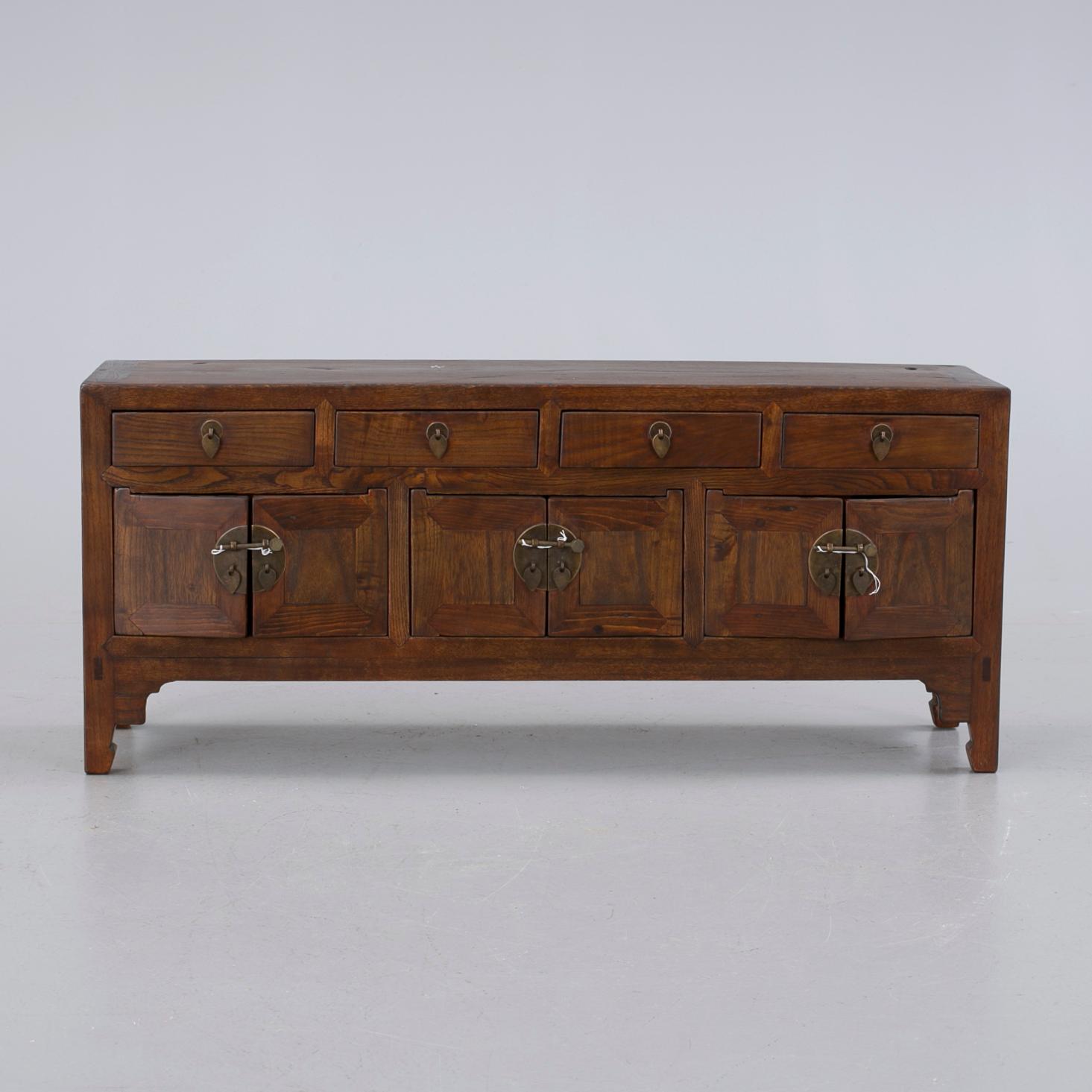 KANGBORD/SIDEBOARD, Kina, 1800-talets slut.