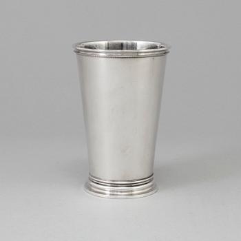 A silver vase by Bransch, Stockholm 1948. Weight ca 293 grams.