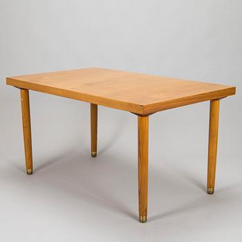 Aino Aalto, A mid-20th century table for  O.Y. Huonekalu- ja Rakennustyötehdas A.B.