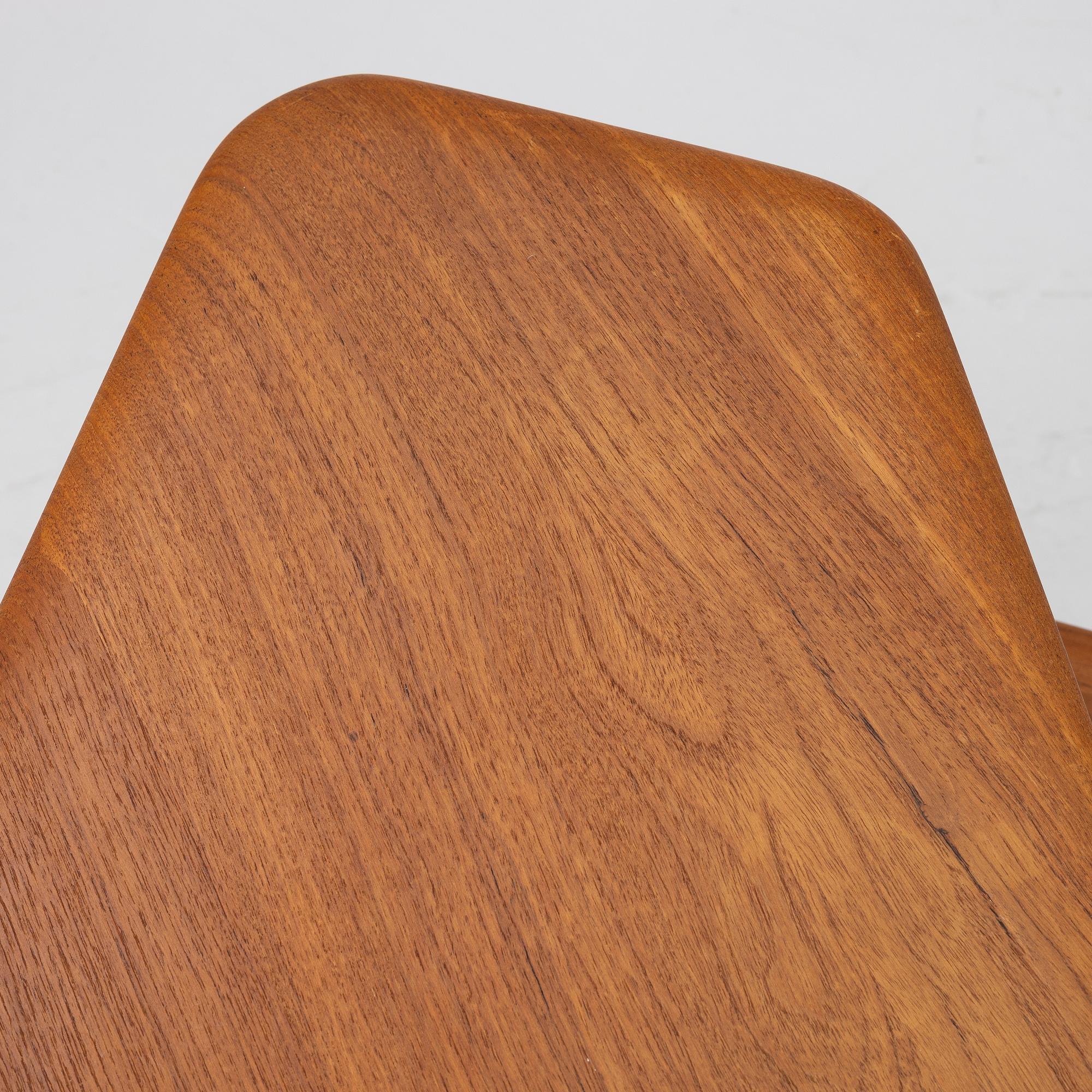 Peter Hvidt & Orla Mølgaard Nielsen, coffee table, “Minerva”, France & Son, Denmark, 1960s.