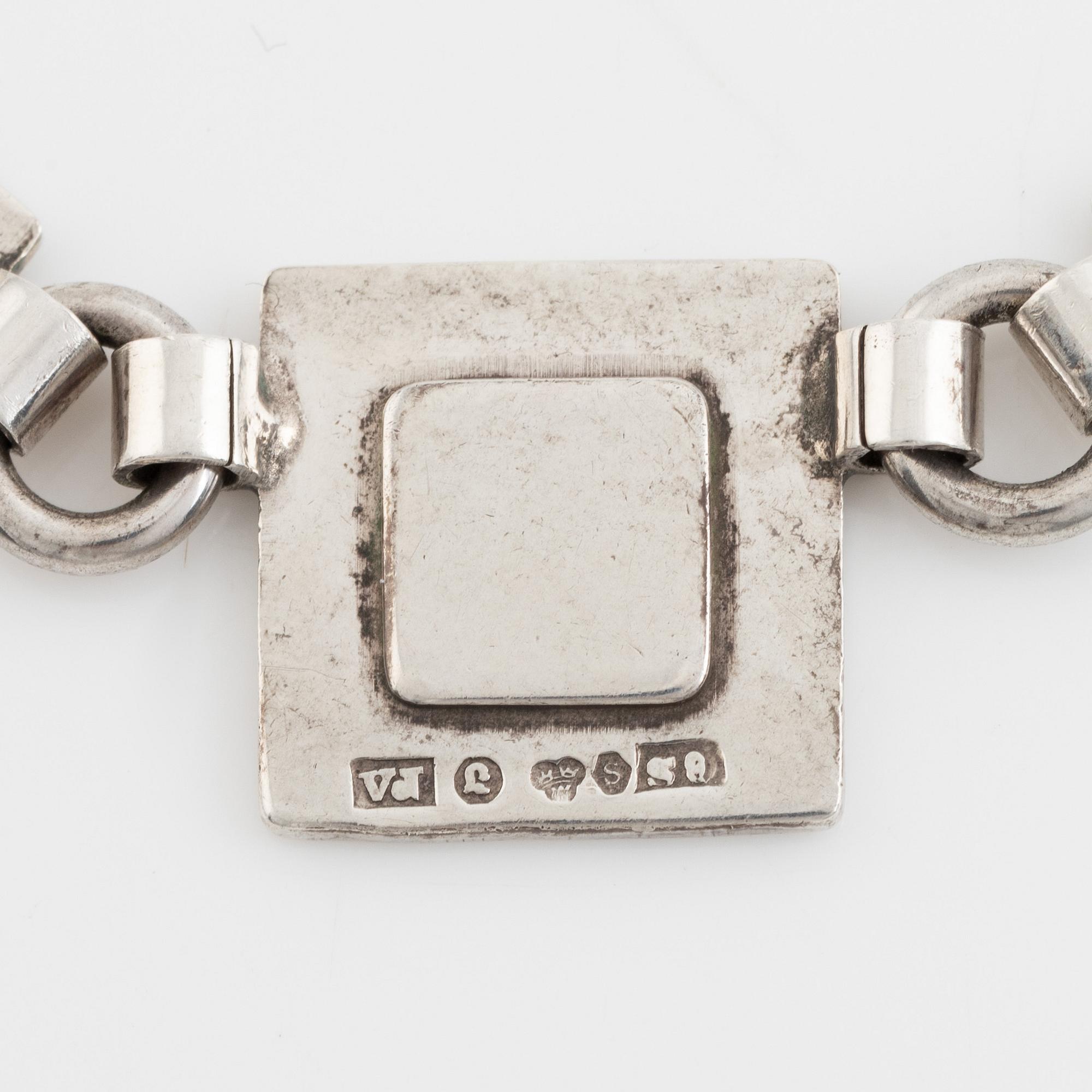 Victor Janson, silver necklace and bracelet.