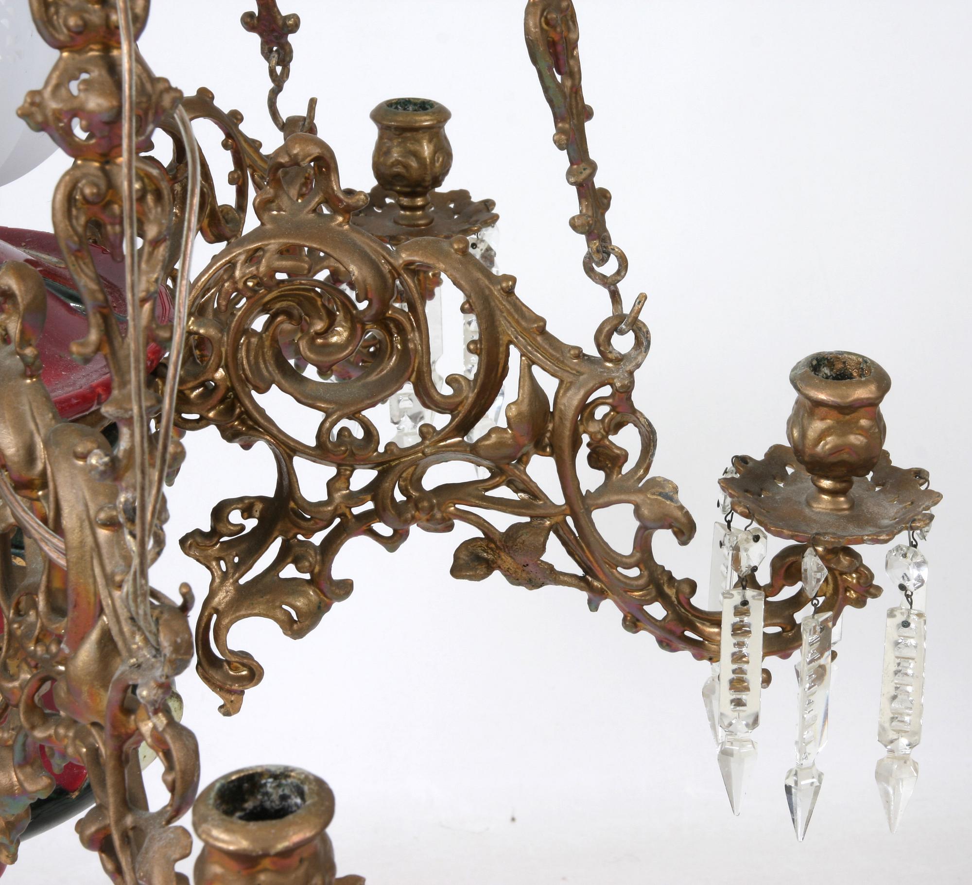 TAKFOTOGENLAMPA, majolika, omkring sekelskiftet 1800/1900.