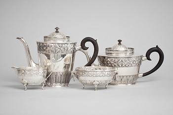 KAFFE/TESERVIS, 4 delar, silver, A. Steffensen för Christian F Heise, Danmark, 1900-talets början, total vikt ca 1322g.