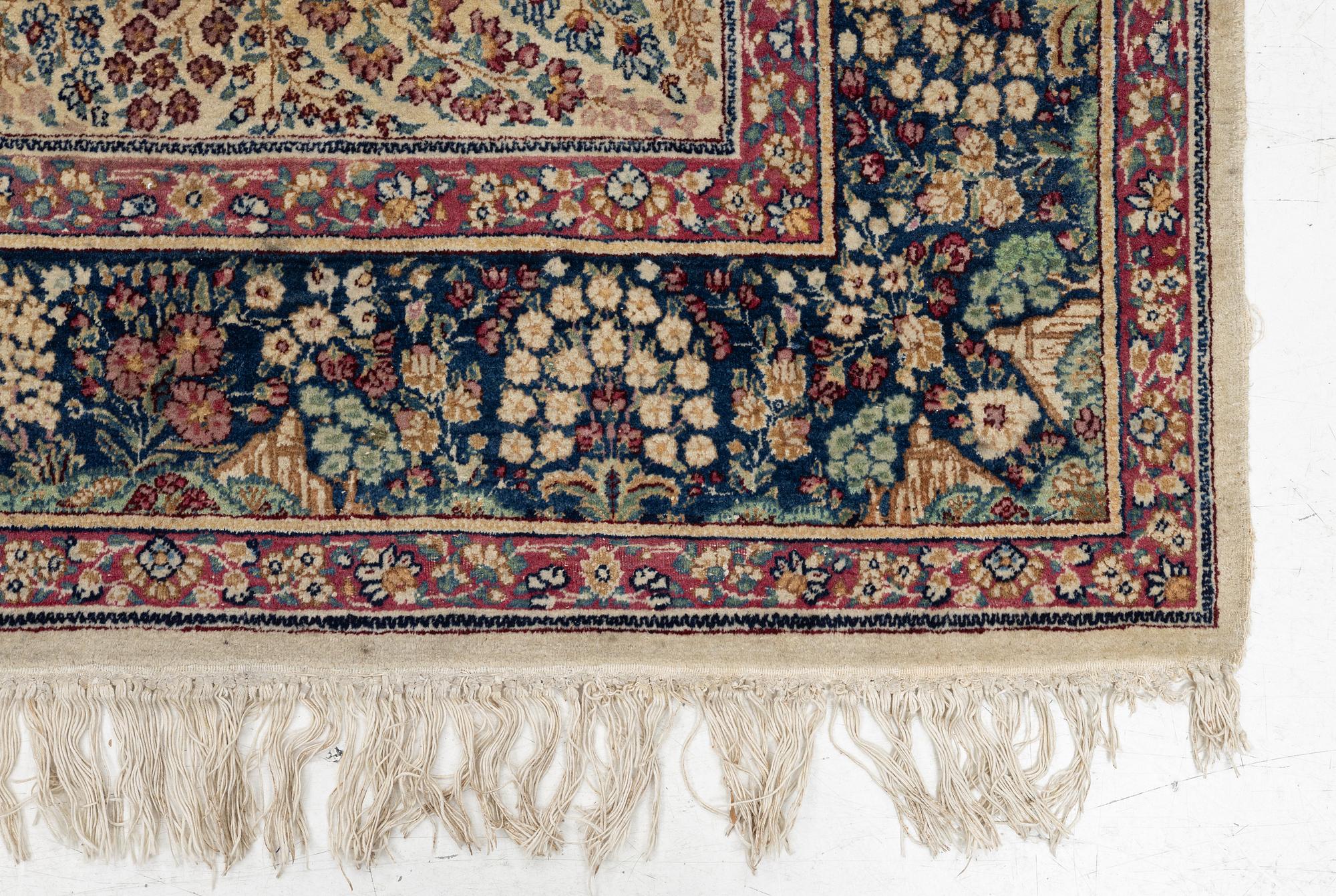 Rug, Kirman Millefleur, approx. 250 x 150 cm.