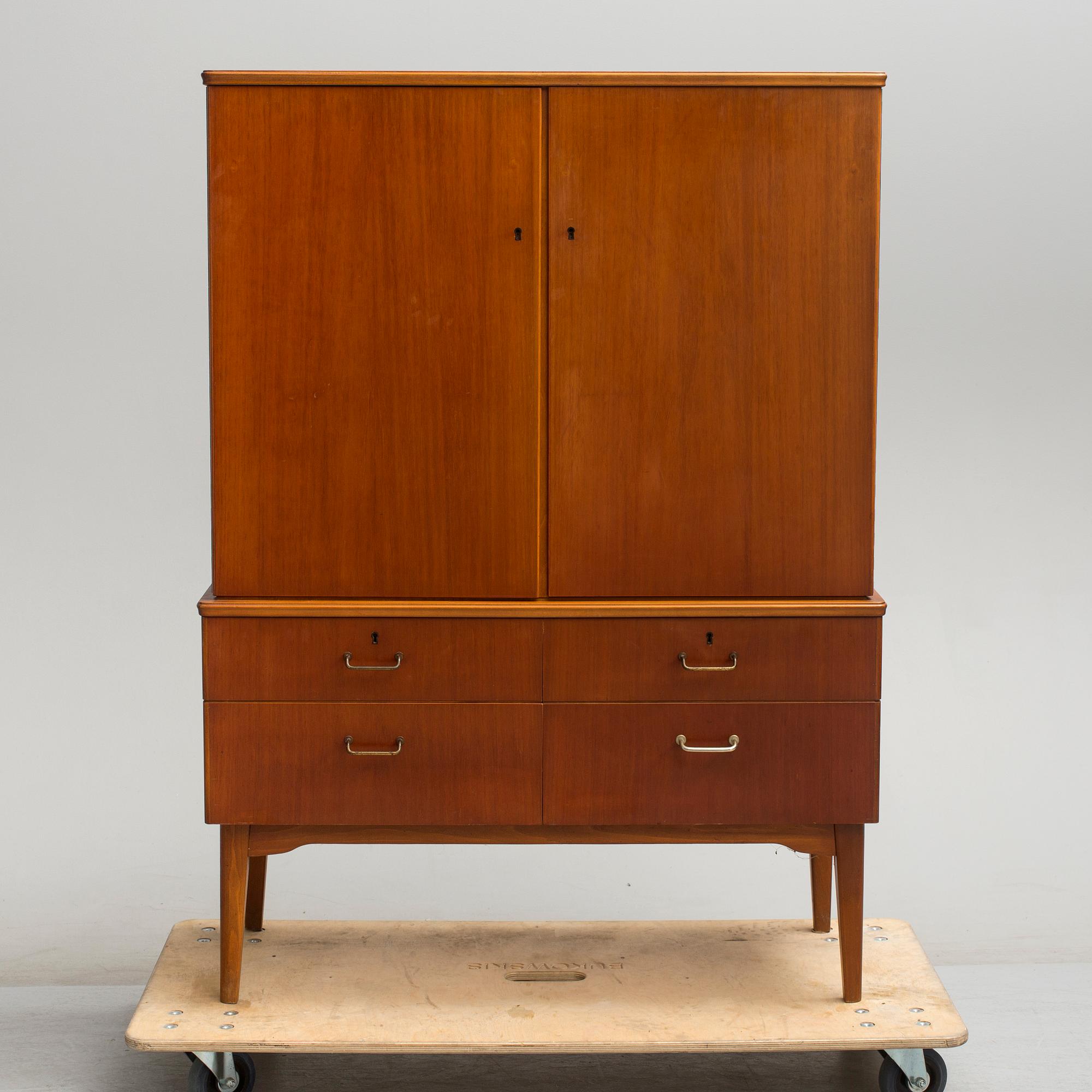 A 1950/60s mahogany veneered cabinet.