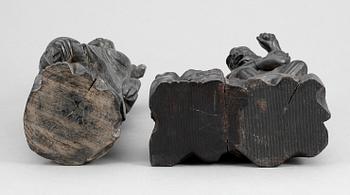 FIGURER, 2 st, trä, Kina, modern tillverkning.