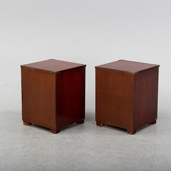 A pair of mahogany bedside tables, England second half of the 20th century.