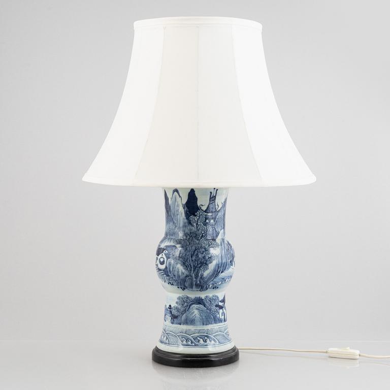 A large blue and white vase/table lamp, late Qing dynasty.