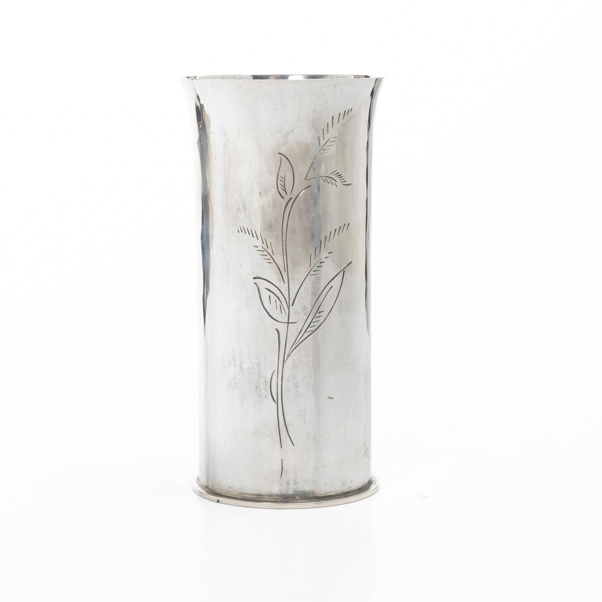 Gunnar Cyrén, Vase, sterling silver, Gävle, 1982.