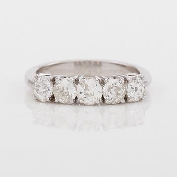 RING, 18K vitguld och diamanter tot ca 1.44 ct.