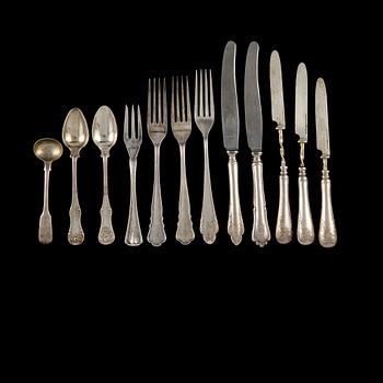 SILVERBESTICK, 46 st, 1800-tal respektive 1900-tal. Total vikt 1650 g.