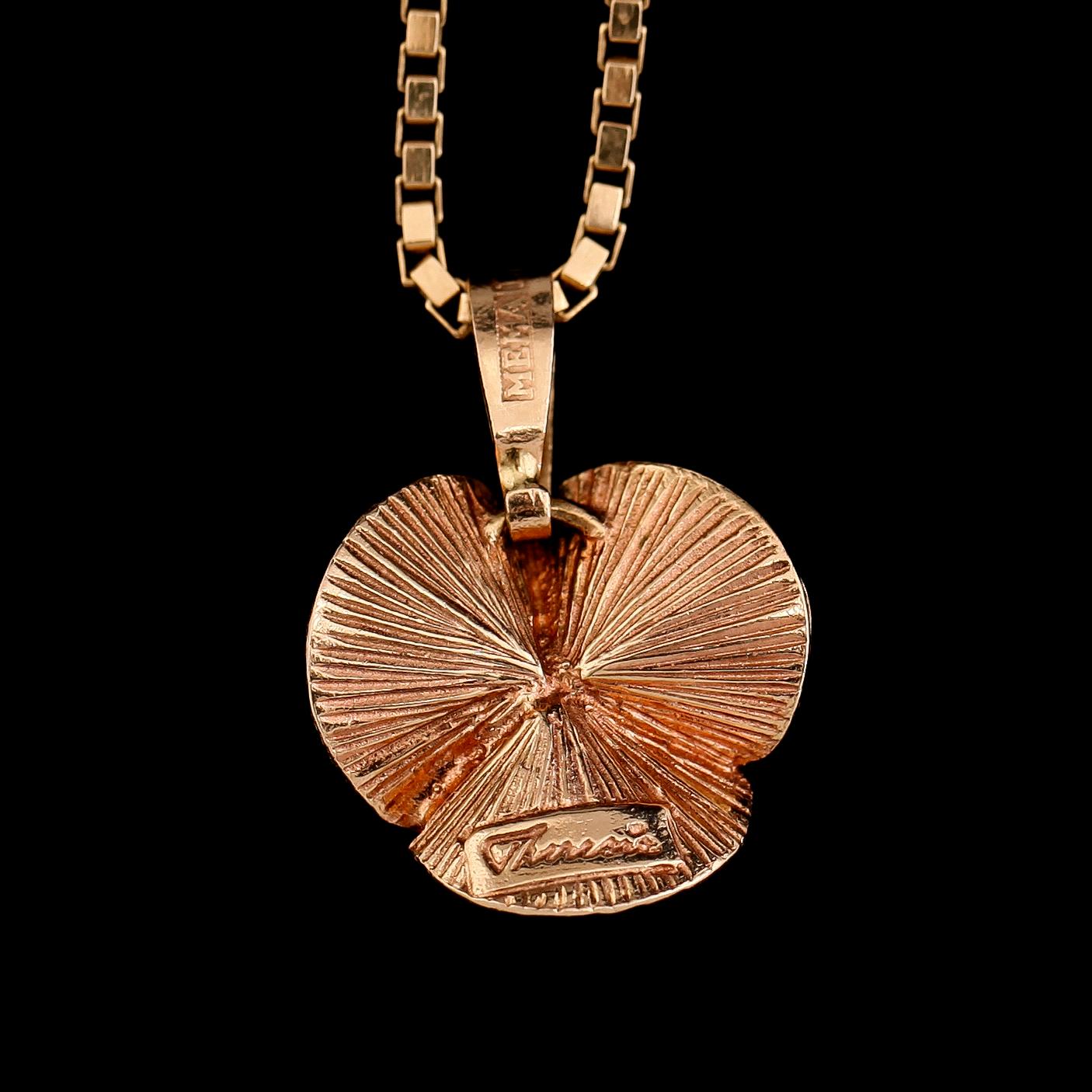 HÄNGE OCH KEDJA, 18K guld, hänge märkt Theresia Hvorslev, Mema 1976. Total vikt ca 9 g.