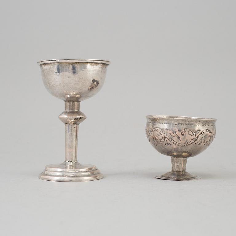 Two drinking cups, silver, probably Norway, 18/19 th century.  tot weight 61 gram.