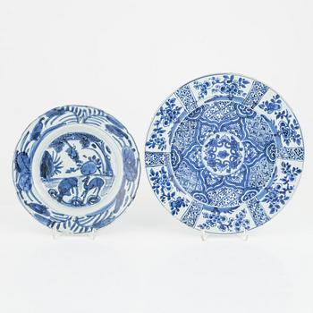 Two Chinese blue and white plates, 17th and 18th century.