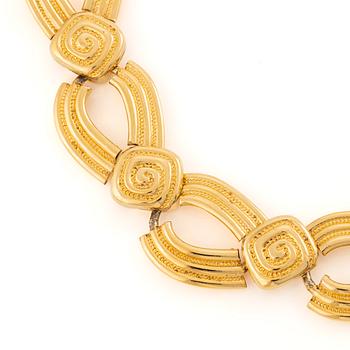 Oscar de la Renta, necklace and a pair of earrings, 1980s.