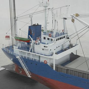 Fartygsmodell, redarmodell av M.V. "Bagur", byggd av Narasaki Shipbuilding Company.