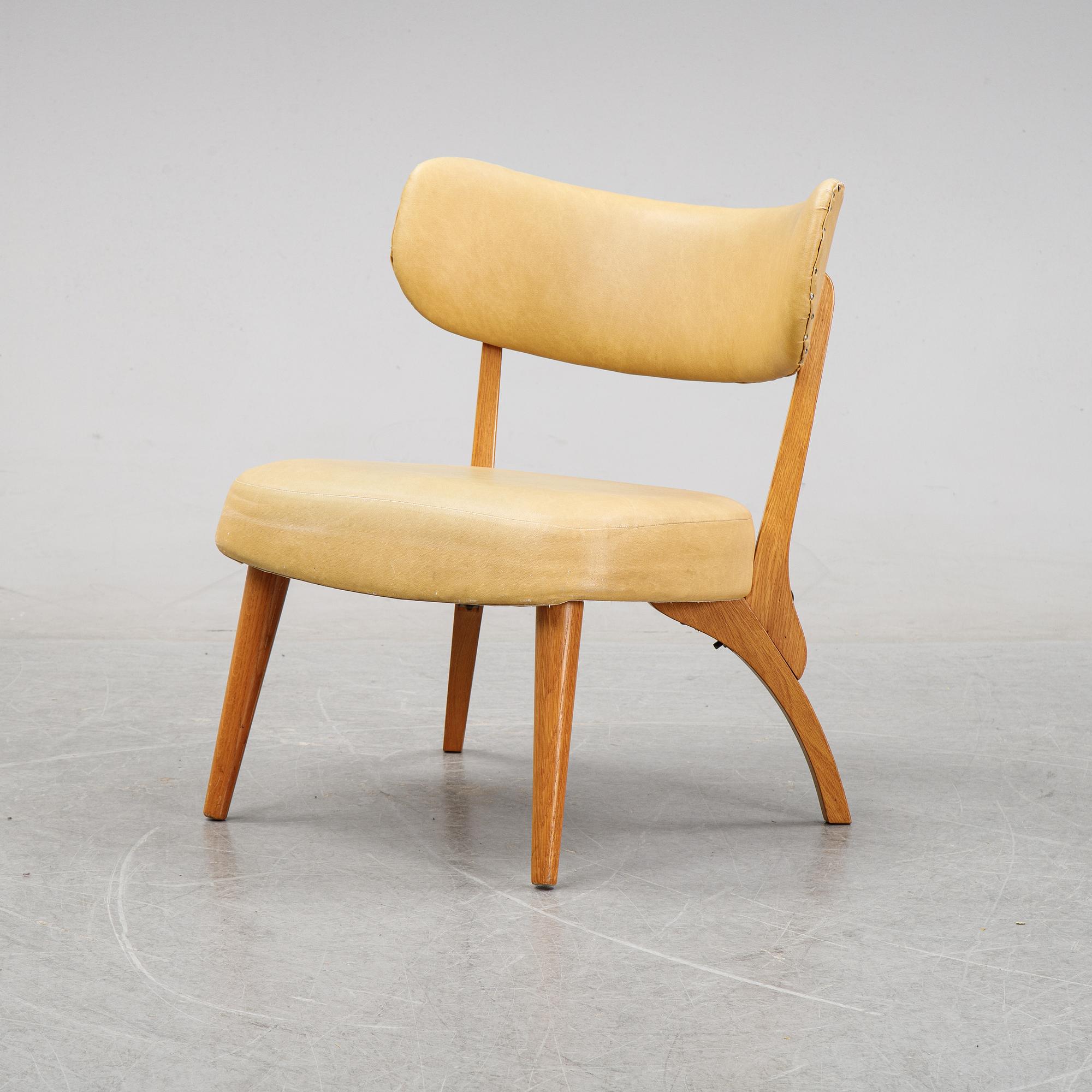 A mid 20th century easychair.
