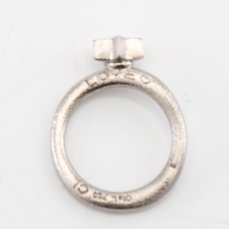 Ole Lynggaard, Ring "Love" 18K white gold, design Charlotte Lynggaard.