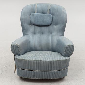 Carl Malmsten, a 'Jättepaddan' armchair, mid 20th Century.