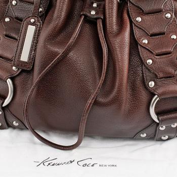 VÄSKA, Kenneth Cole, New York, 2000-tal.