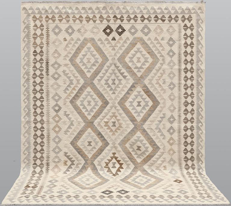 A Kilim carpet, c. 237 x 182 cm.