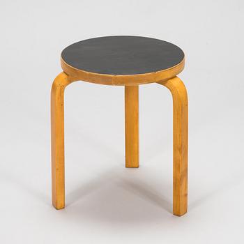 Alvar Aalto, amid 20th century 'K81' desk and '60' stool for O.Y. Huonekalu-ja Rakennustyötehdas A.B.