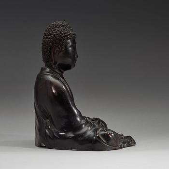 A Japanese bronze figure of buddha, Meiji (1868-1912).