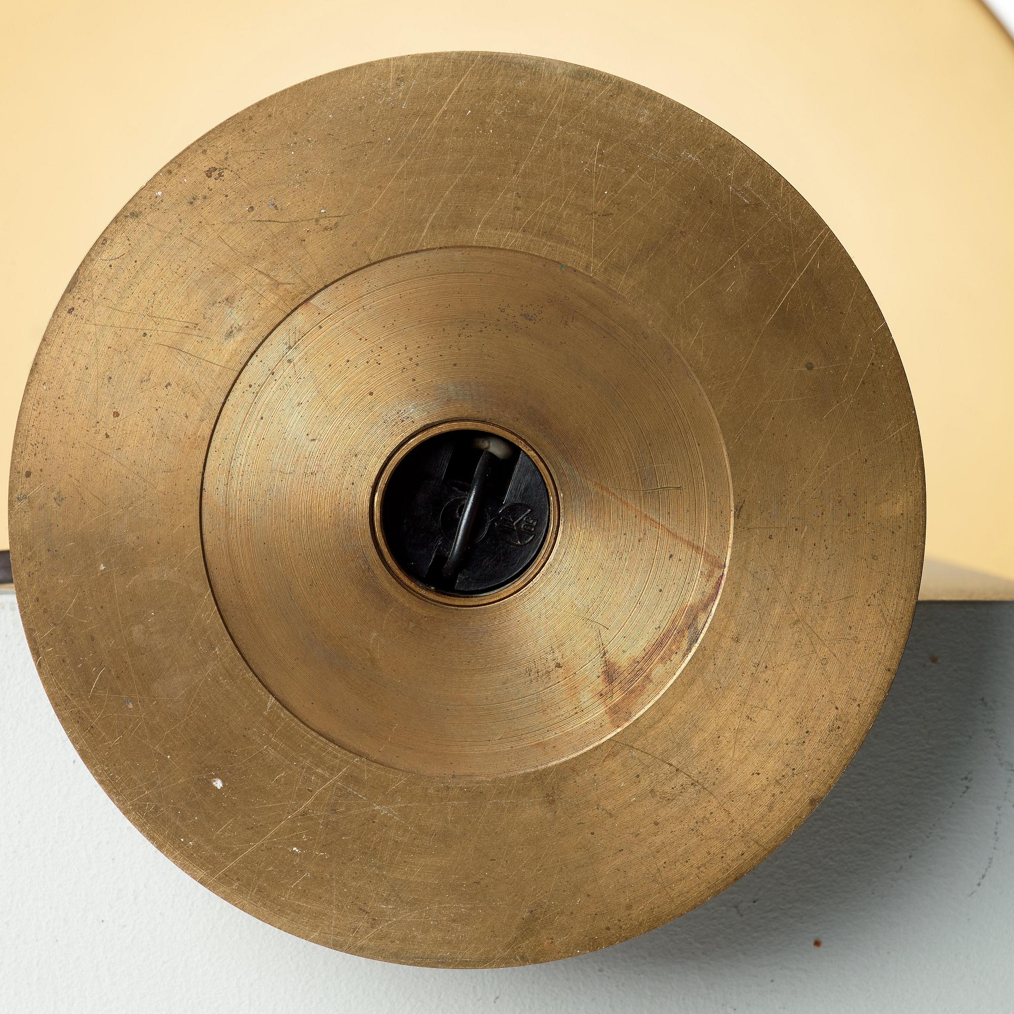Poul Henningsen, bordslampa, Louis Poulsen, Danmark, "PH-3" PATENTED, ca 1928-33.