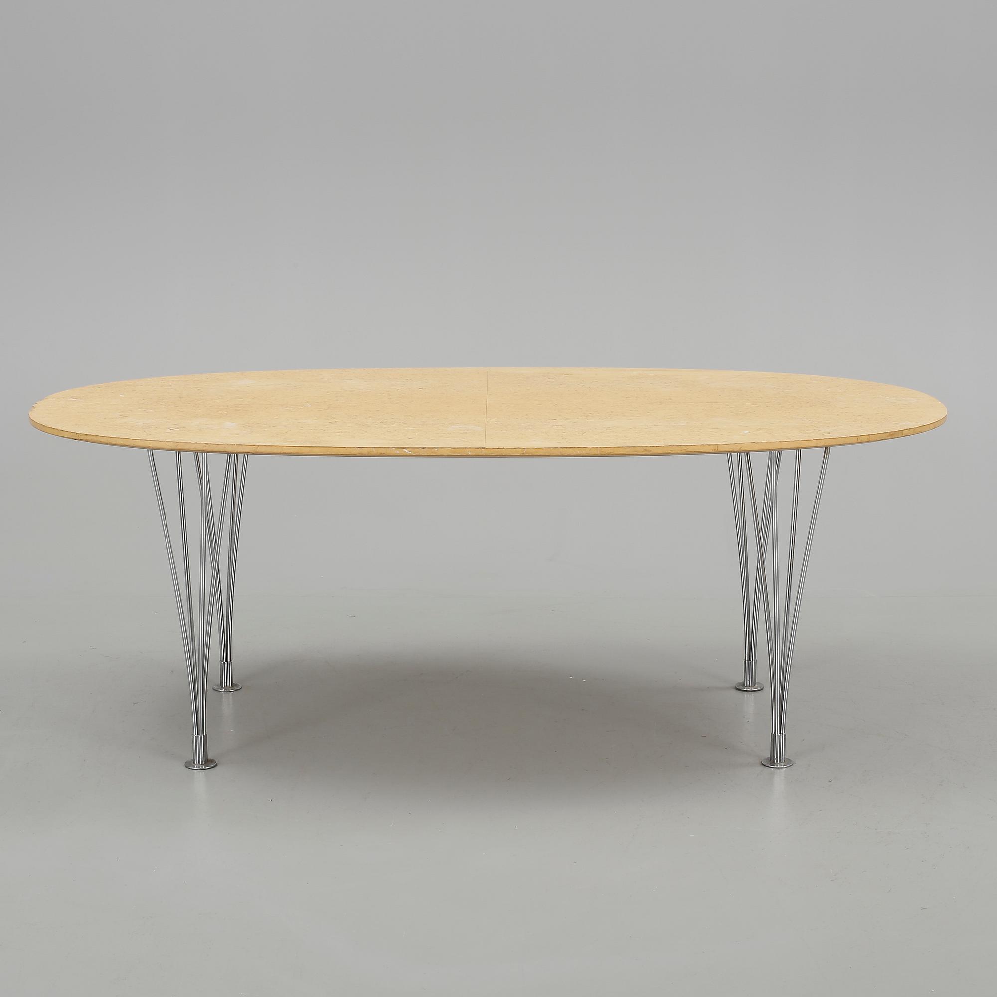 BORD. "Superellips", Bruno Mathsson och Piet Hein för Fritz Hansen, Danmark.