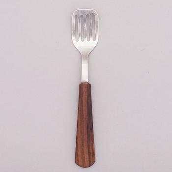 BERTEL GARDBERG, A 25-piece set of 'Triennale' cutlery, manufactured by Fiskars. Designed in 1956-57.