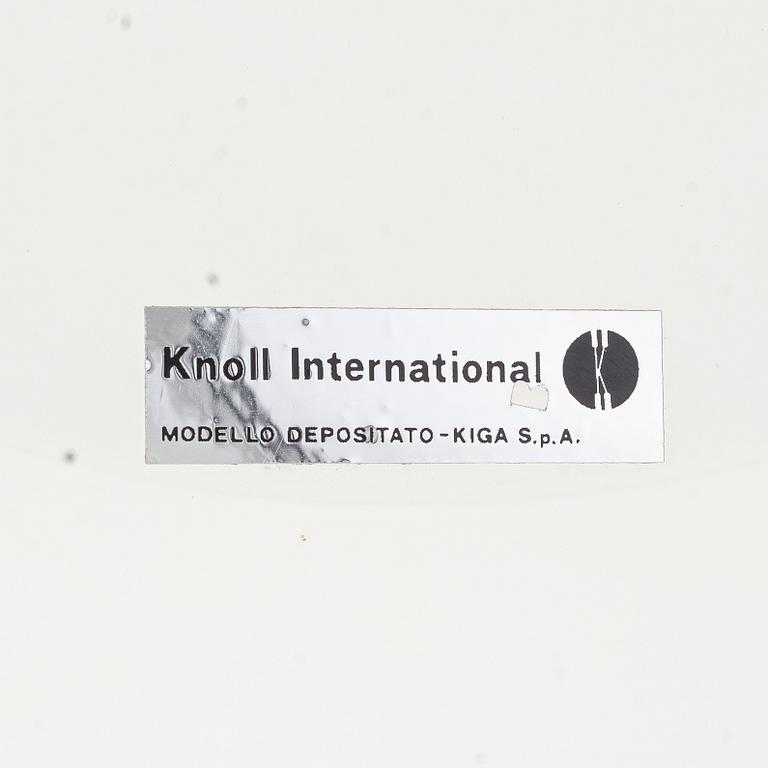 Eero Saarinen, Side table, "Tulip", Knoll International.