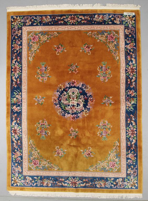 MATTA, Kina, 374 x 245 cm.