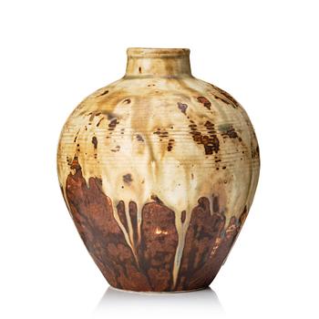 137. Bode Willumsen, a stoneware jar, Denmark 1920-1940s.