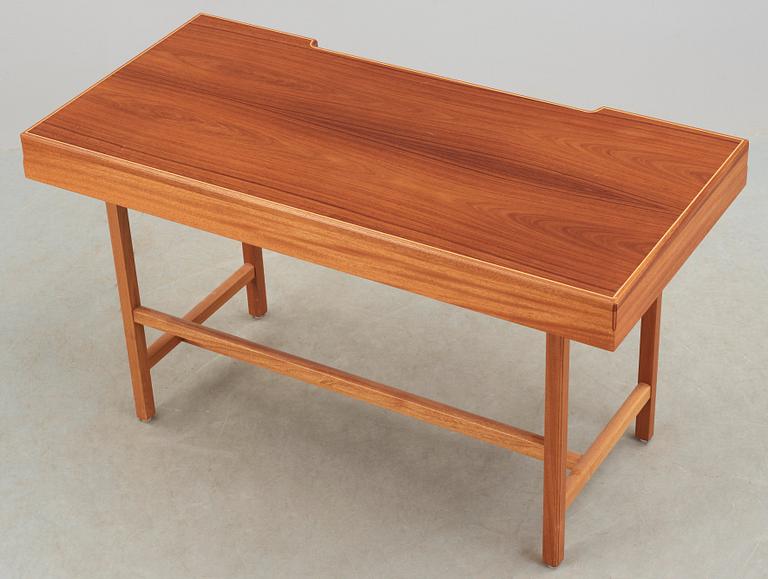 A Josef Frank mahogany desk, Firma Svenskt Tenn, model 1022.