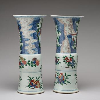 A matched pair of Gu-shaped wucai vases, Transition, 17th Century.