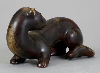 FIGUR, stengods, signerad. Gunnar Nylund, Rörstrand.
