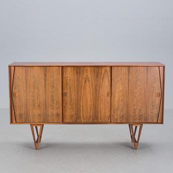 SIDEBOARD, Danmark, 1900-talets andra hälft. Citesintyg medföljer.