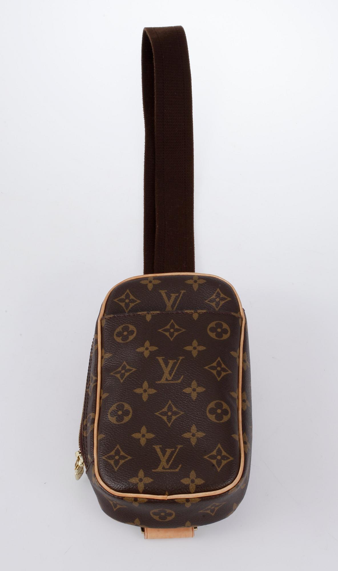 VÄSKA, Louis Vuitton, Pochette Gange.