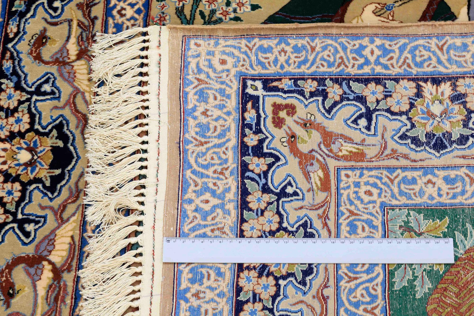 A RUG, Old, Figural Isfahan, part silk, 160 x 110 cm.