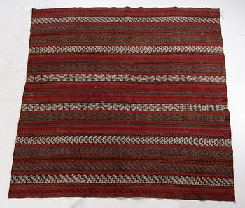 MATTA, orientalisk, ca 175 x 175.