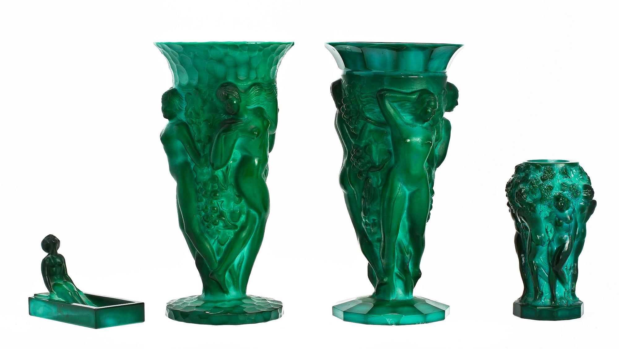 VASER, 3 st, samt FAT, sten, art deco, 1900-talets första kvartal.