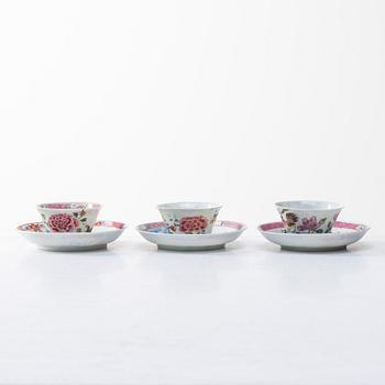 KOPPAR med FAT, tre stycken, porslin. Qingdynastin, Yongzheng (1723-35).